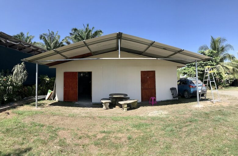 Bed & Breakfast Cabinas Manawada