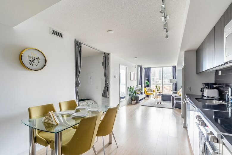 Skytree - Handsome Condos Near Cn Tower