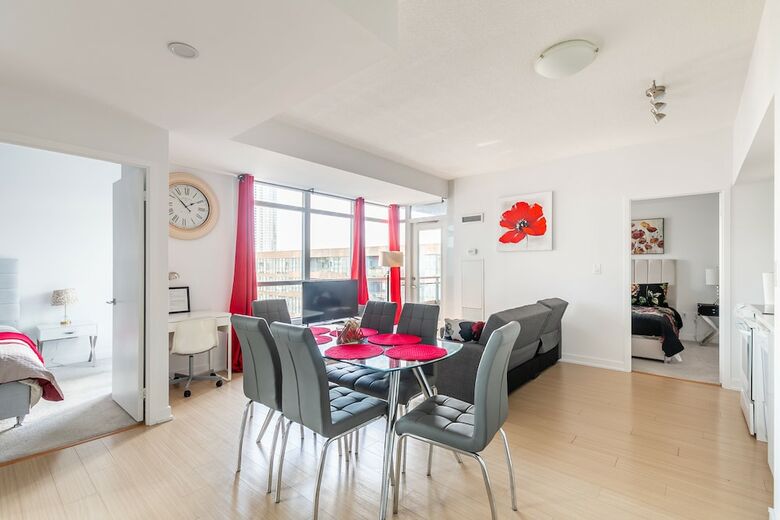 Skytree - Condos In Heart Of Downtown
