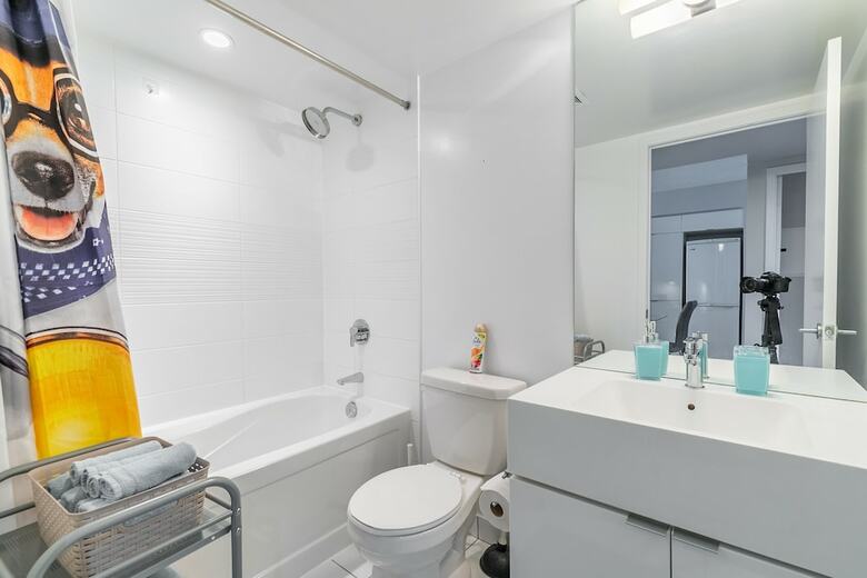 Skytree - Condos In Heart Of Downtown