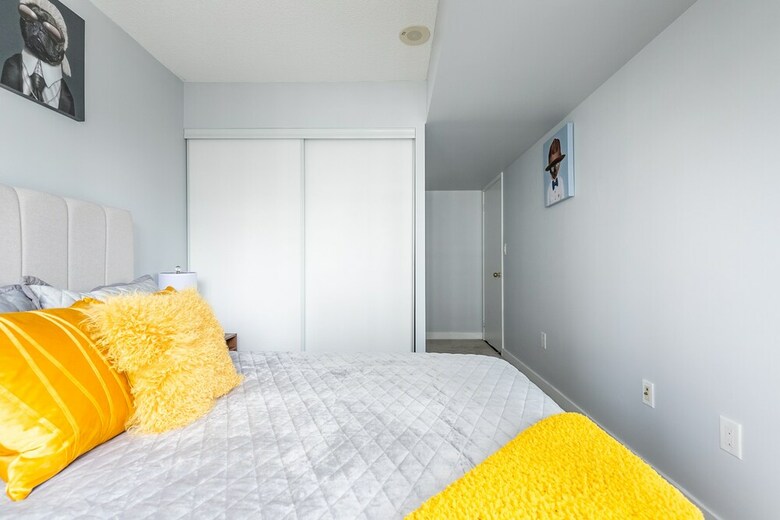Skytree - Condos In Heart Of Downtown
