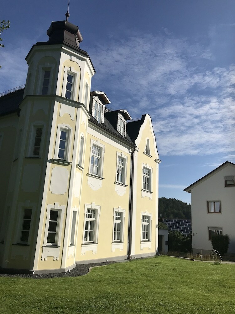 Apartamentos Feriendomizil Villa Neidstein