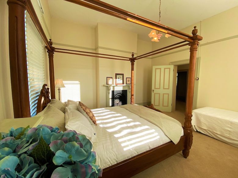Hotel Blayney House