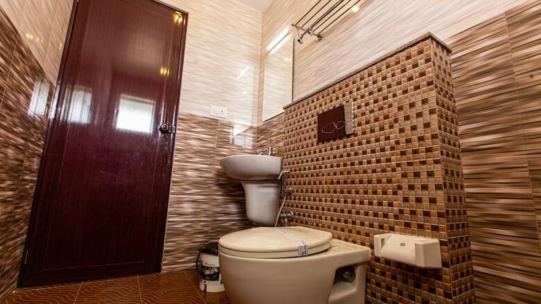 Hotel Woodside Residency Thekkady
