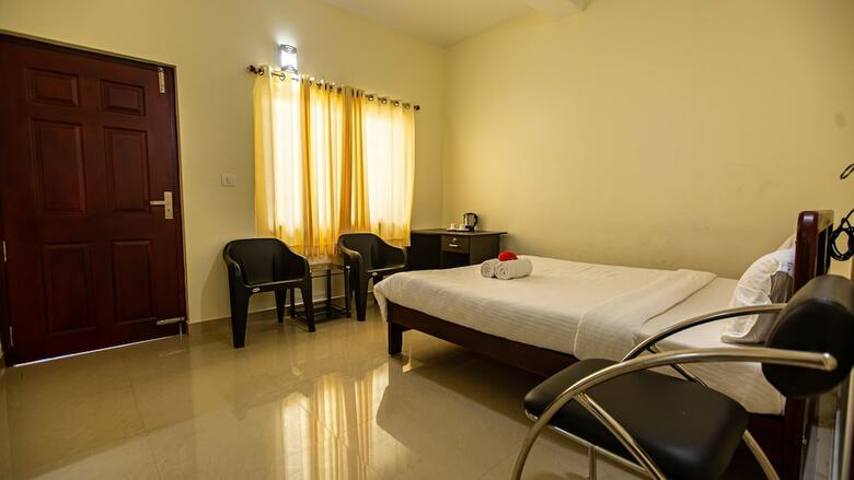 Hotel Woodside Residency Thekkady