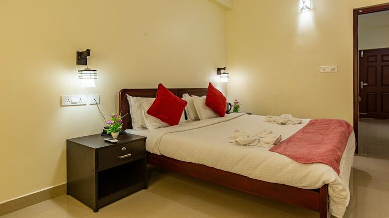 Hotel Woodside Residency Thekkady