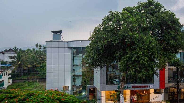 Hotel Woodside Residency Thekkady