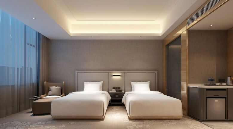 Southern Airlines Pearl Hotel