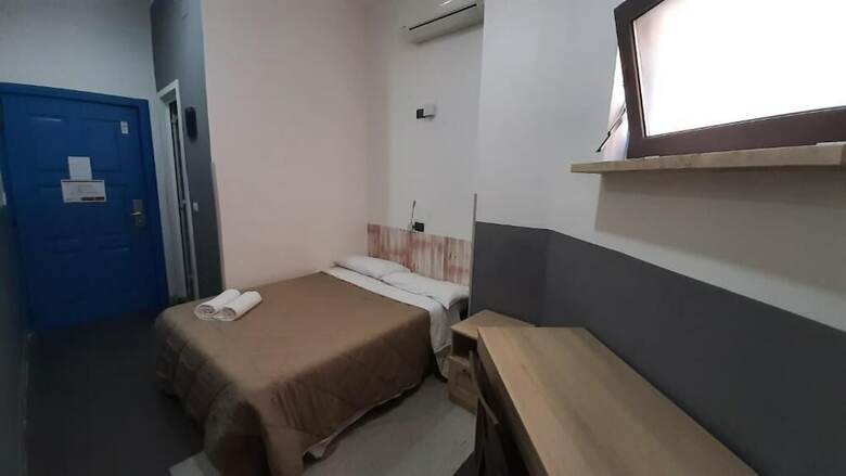 Hostal Youth Station Hostel