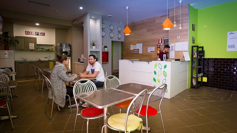 Hostal Youth Station Hostel
