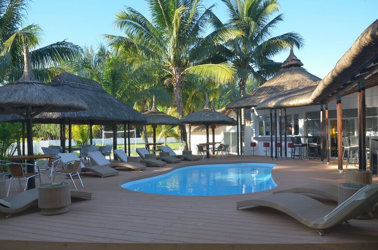 Hotel H�tel Des 2 Mondes