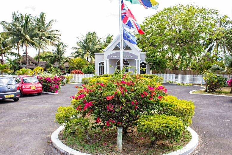 Hotel H�tel Des 2 Mondes