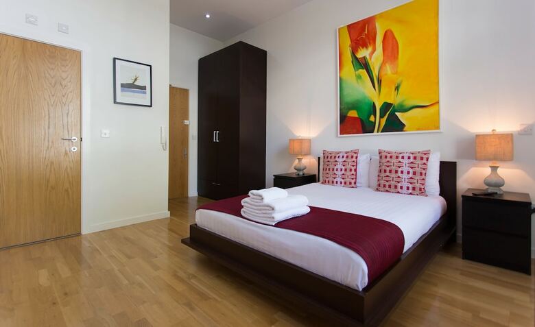 Princes Square Serviced Apartments