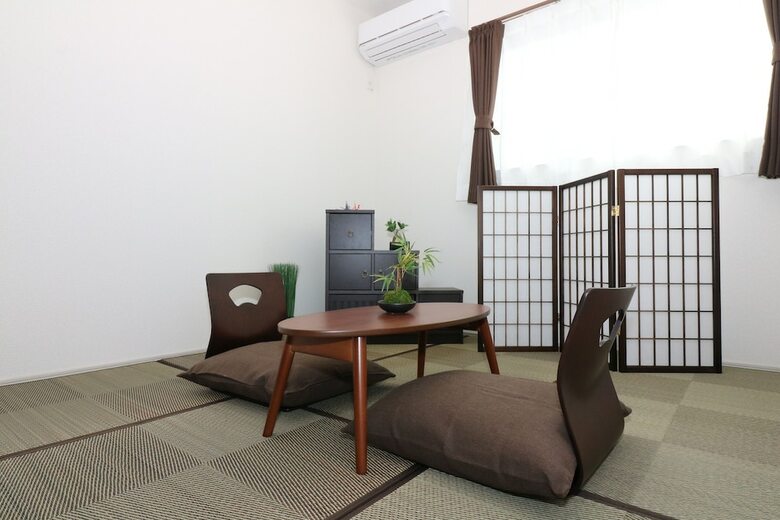 Cozy House Neyagawa