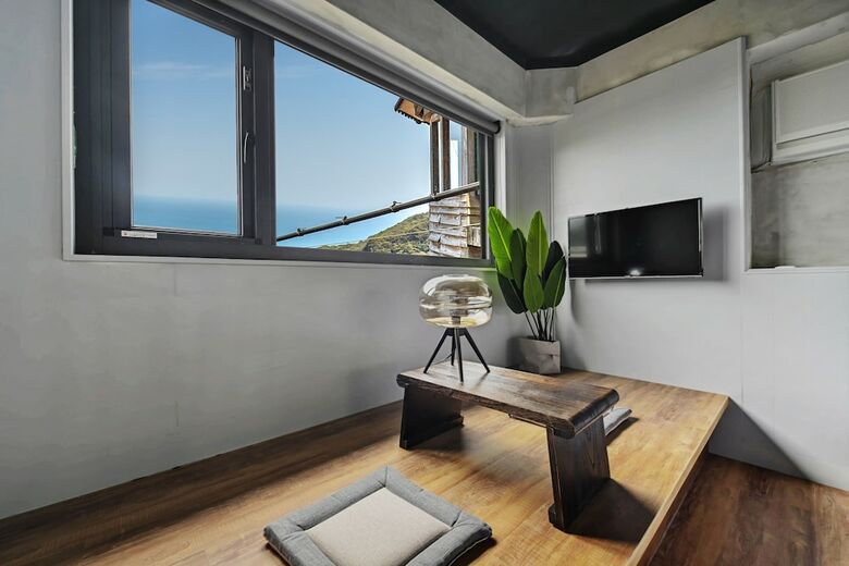 Bed & Breakfast Jiufen The Ocean Theory