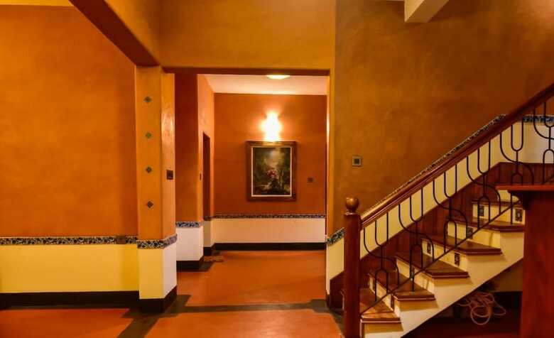 Hotel Chemra Adobe