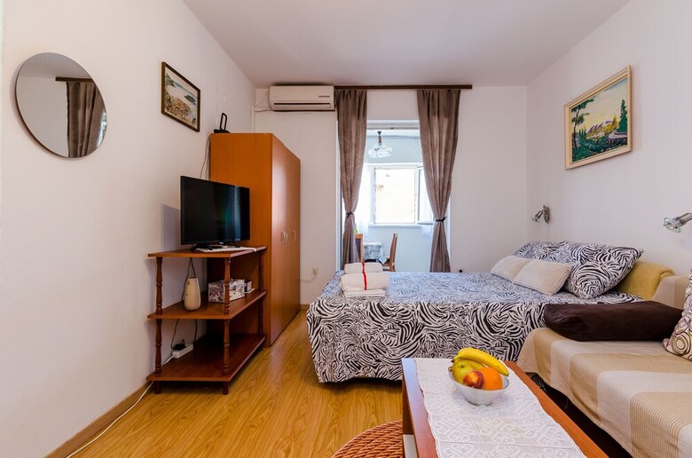 Apartments Mehi?