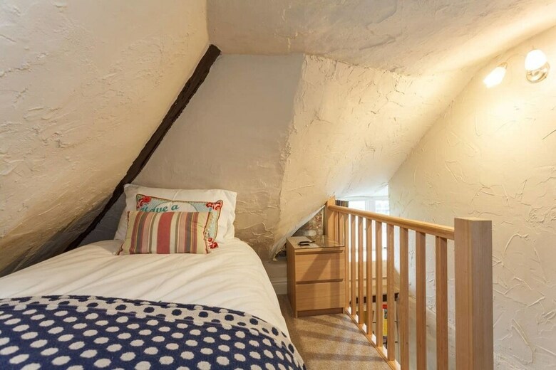 Thatch Cottage With Jacuzzi In Brockenhurst