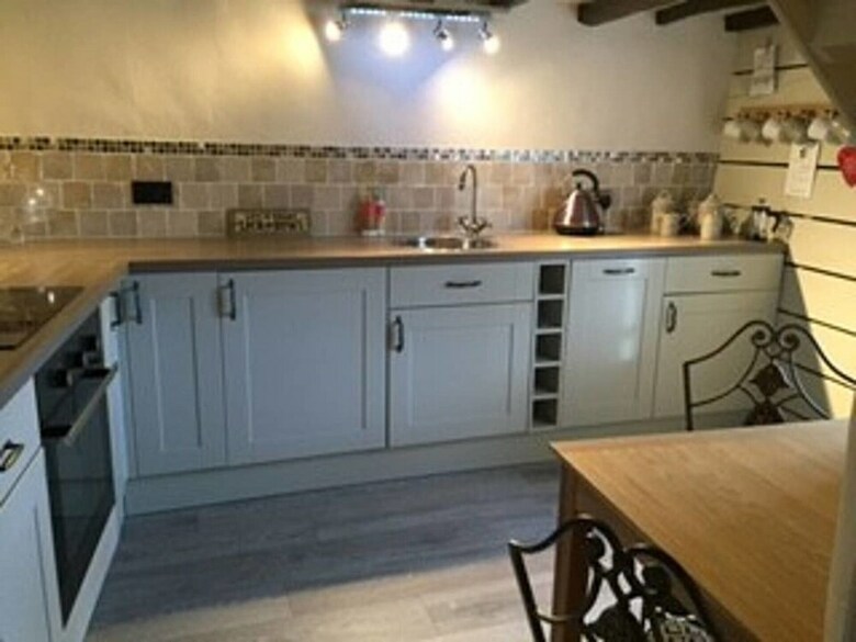 Thatch Cottage With Jacuzzi In Brockenhurst