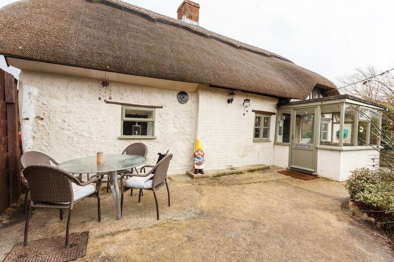 Thatch Cottage With Jacuzzi In Brockenhurst