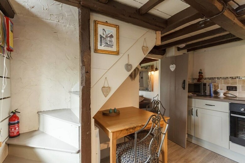 Thatch Cottage With Jacuzzi In Brockenhurst