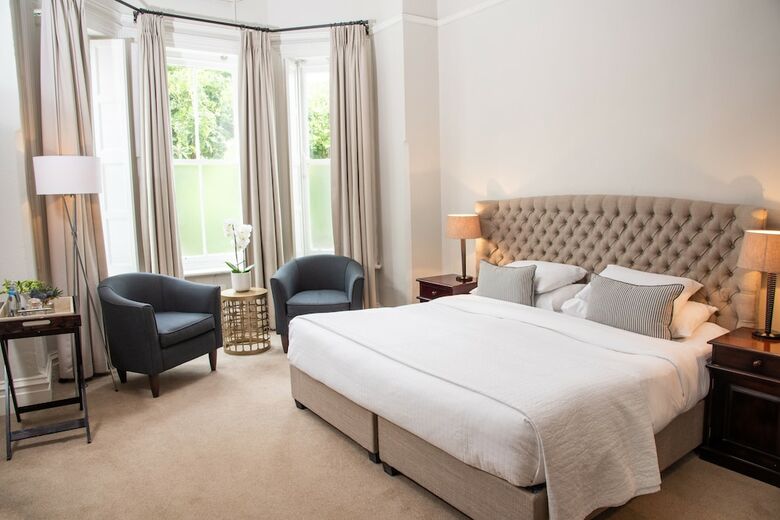River Manor Boutique Hotel