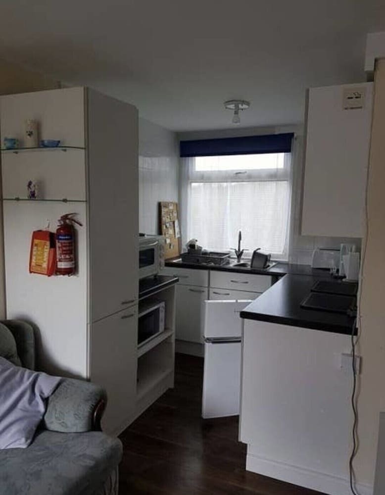 2 Bedroom Chalet Near The Beach