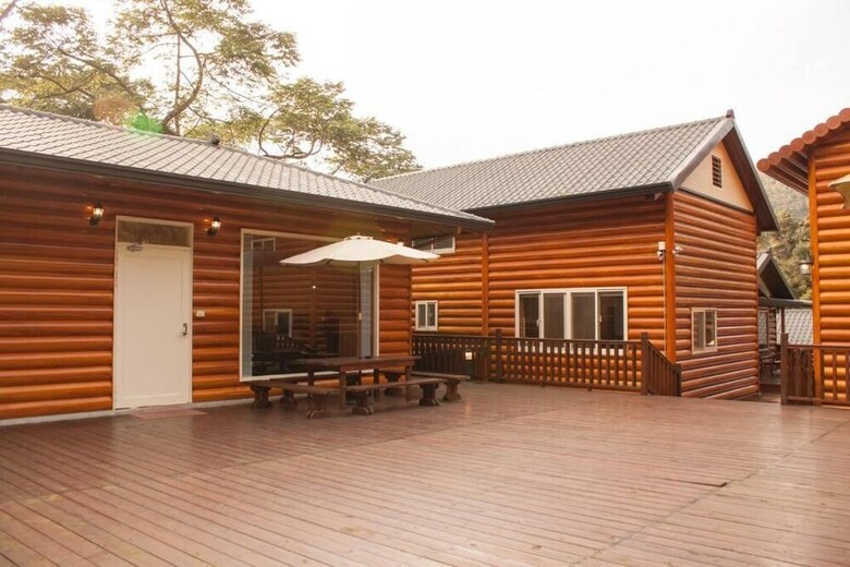 Bed & Breakfast Xitou Star