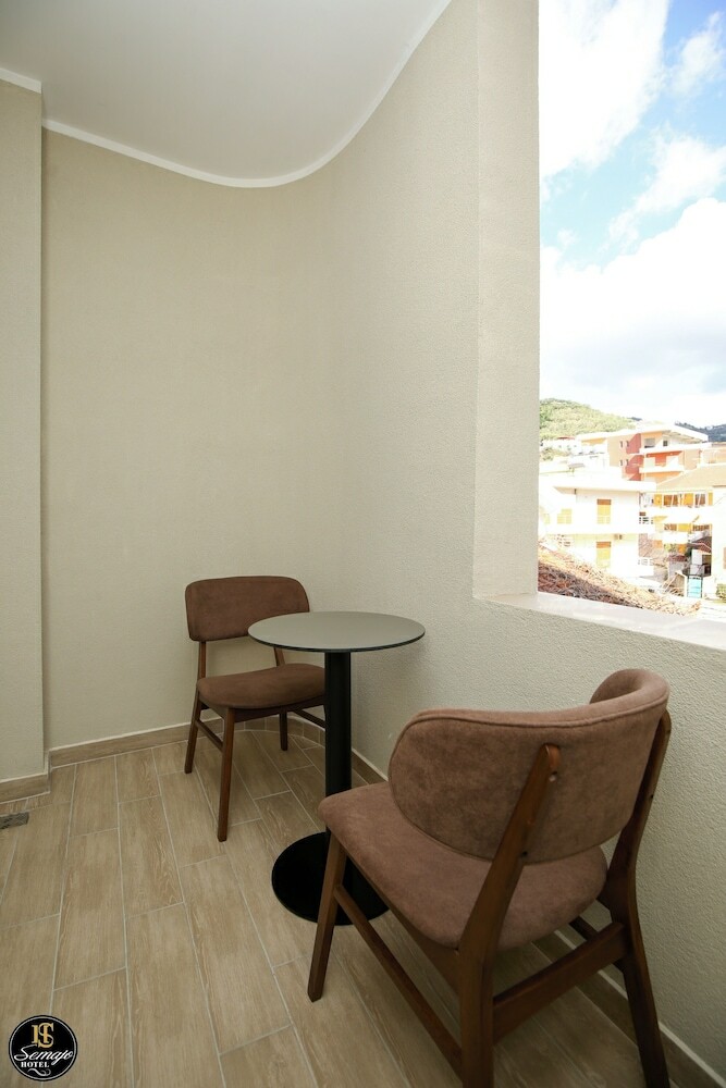 Hotel Semajo