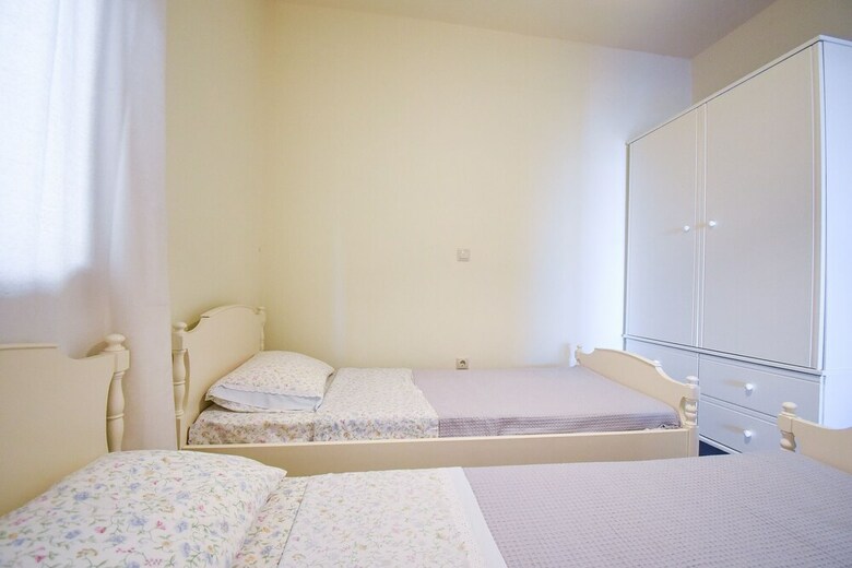 Areos Galaxy Apartments With Beach View