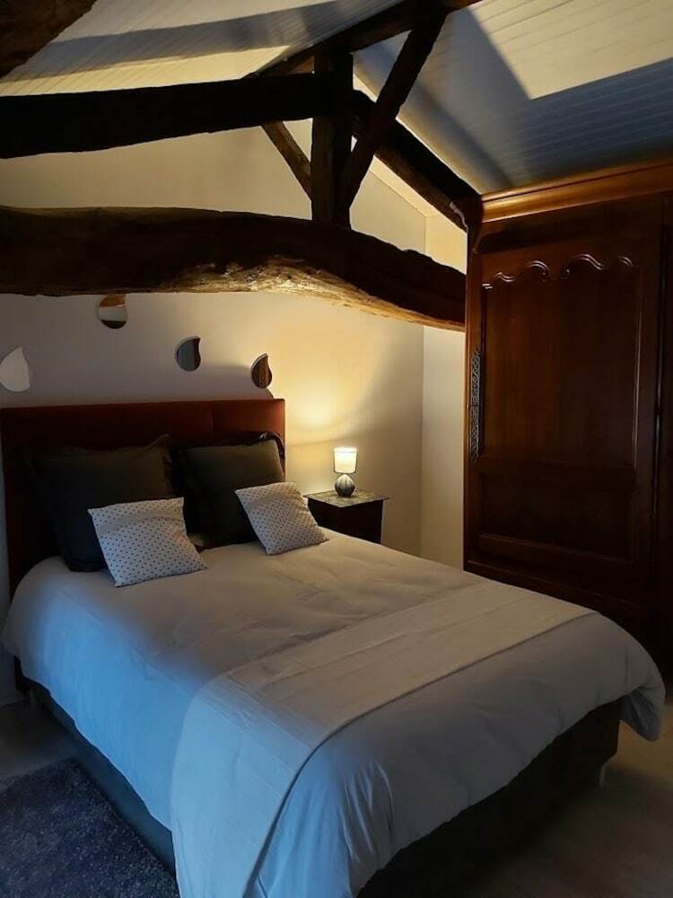 Hotel Le Logis Des Bessons