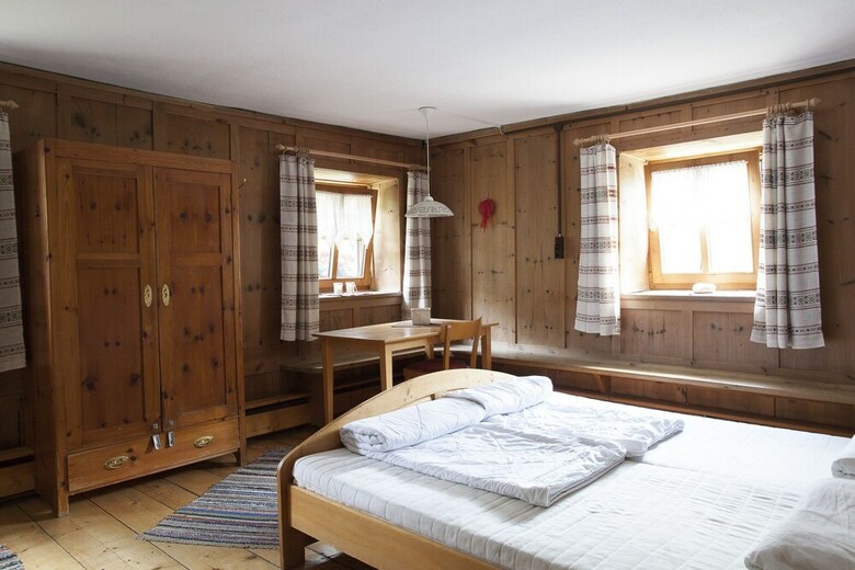 Hostal Romedihof Backpacker Hostel