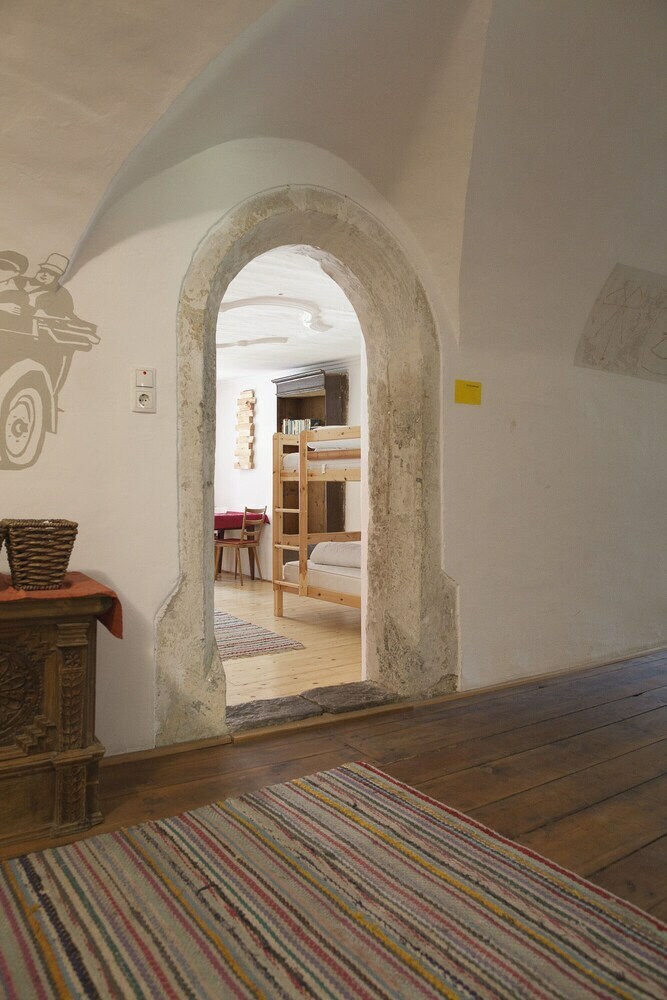 Hostal Romedihof Backpacker Hostel