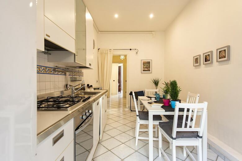 Redseven Rome Apartment