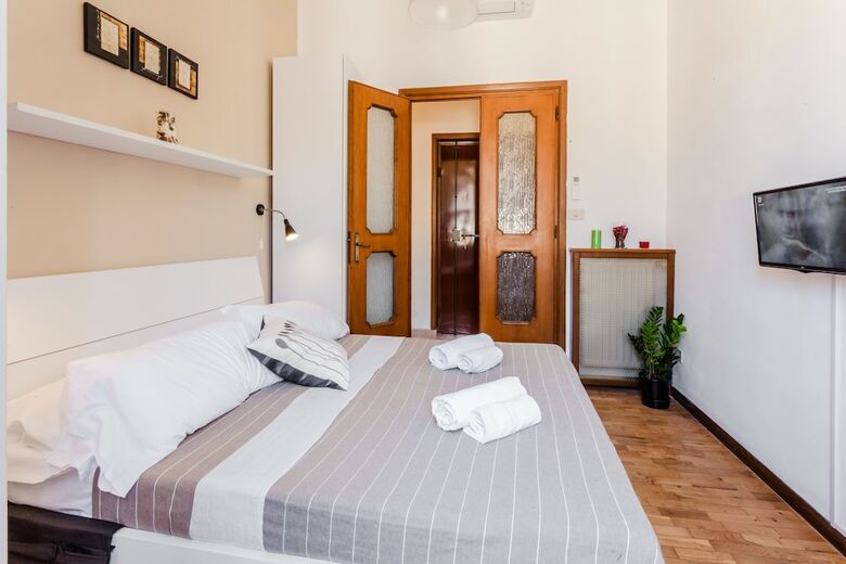 Redseven Rome Apartment