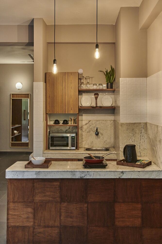 Hostal Minimalist Poshtel And Suites