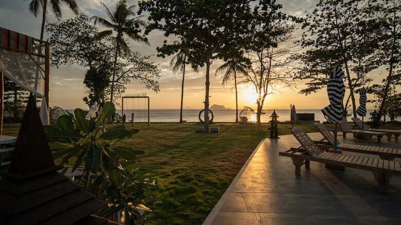 Hotel Les Palm Beach Front Koh Yao Yai