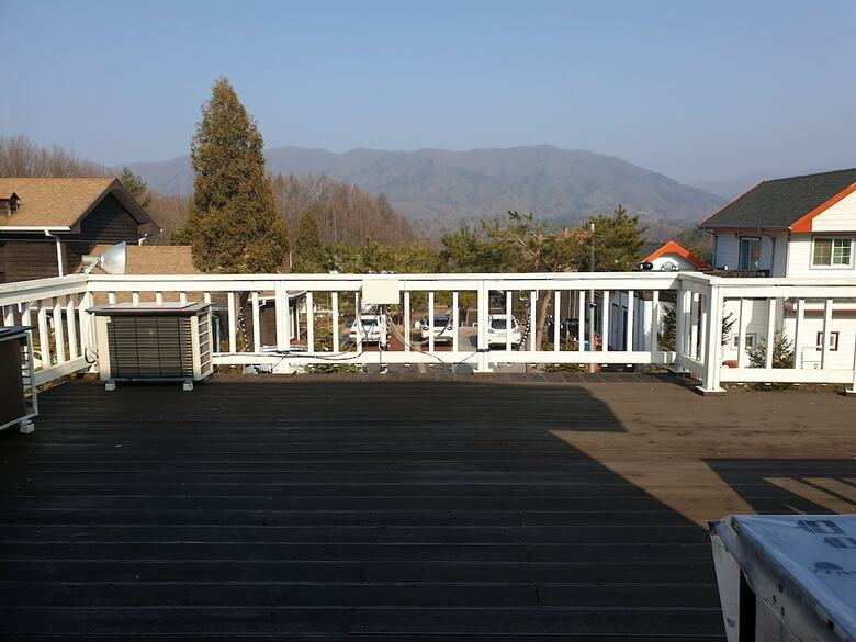 Under Hill Pension