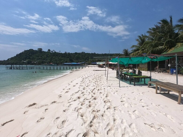 Hotel Beyond Beach Resort