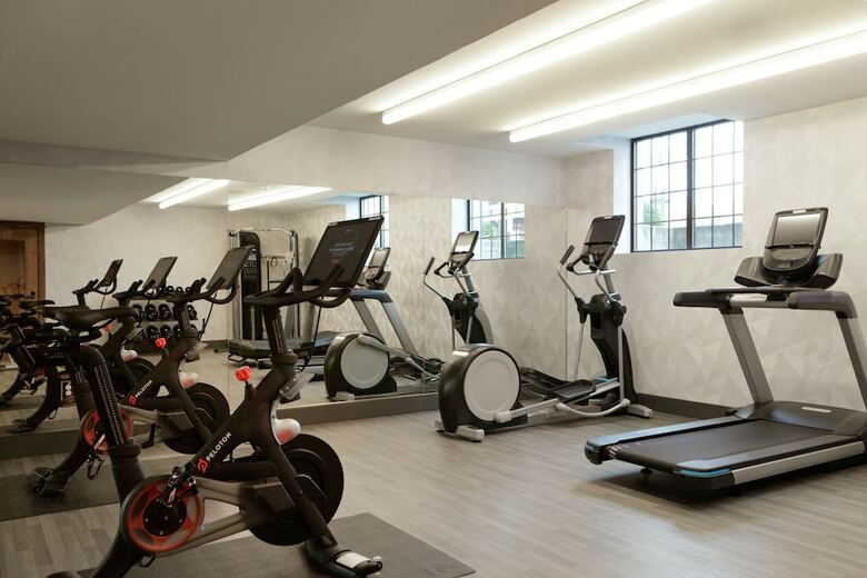 Kimpton Armory Hotel Bozeman