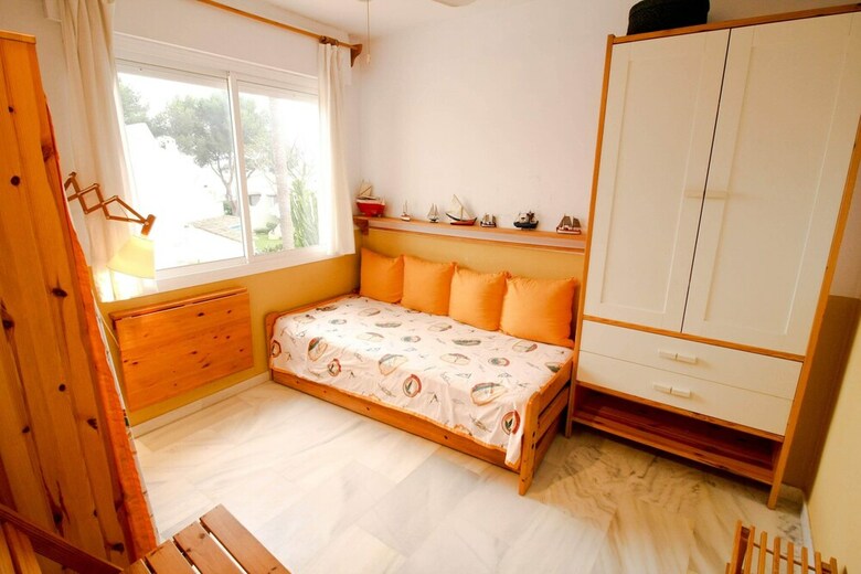 Apartamentos Suitur Beachfront Duplex With Pool And Sea Views