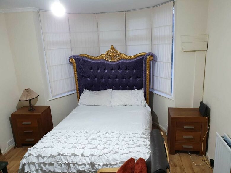 Hotel Beautiful Homes - Holyhead Road