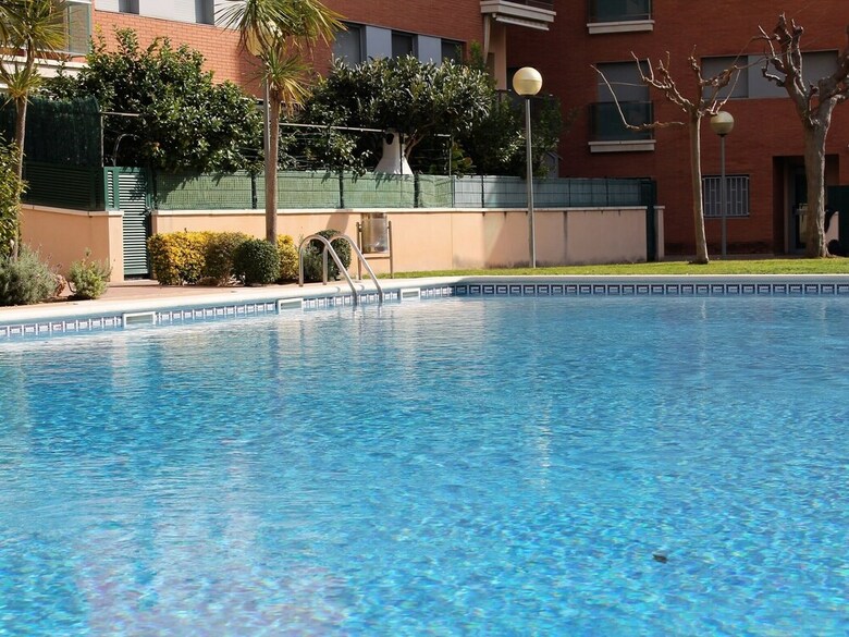 Suitur Beach Apartment With Pool