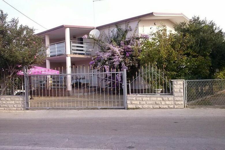 Apartment Mara