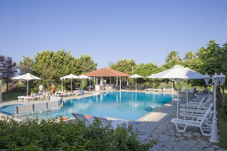 Hotel Acrotel Lily Ann Village