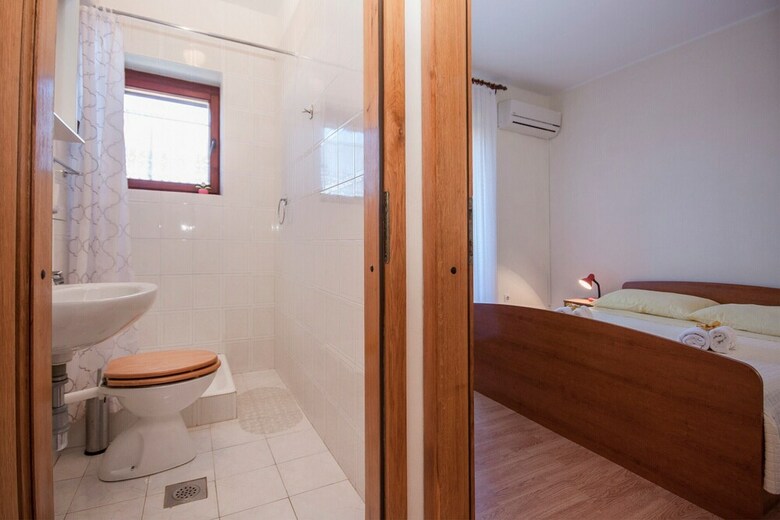 Hotel Apartments & Rooms Mikelin