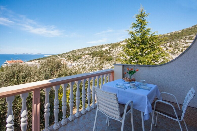 Hotel Apartments & Rooms Mikelin