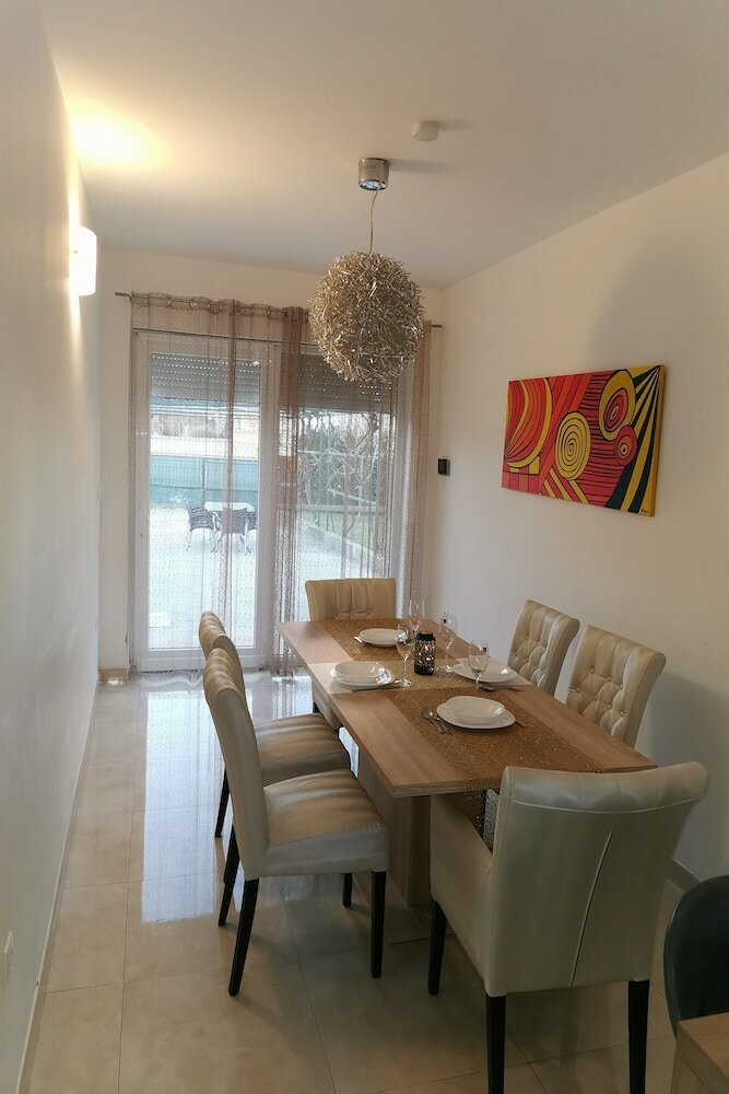 Apartamentos Holiday Home Roko&iva