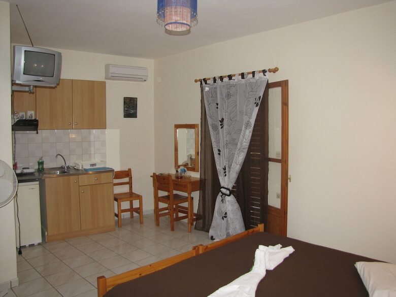 Aparthotel Iasonas Studios
