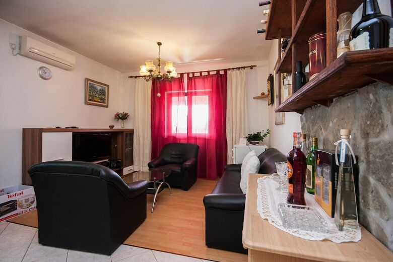 Holiday Home Vjeko